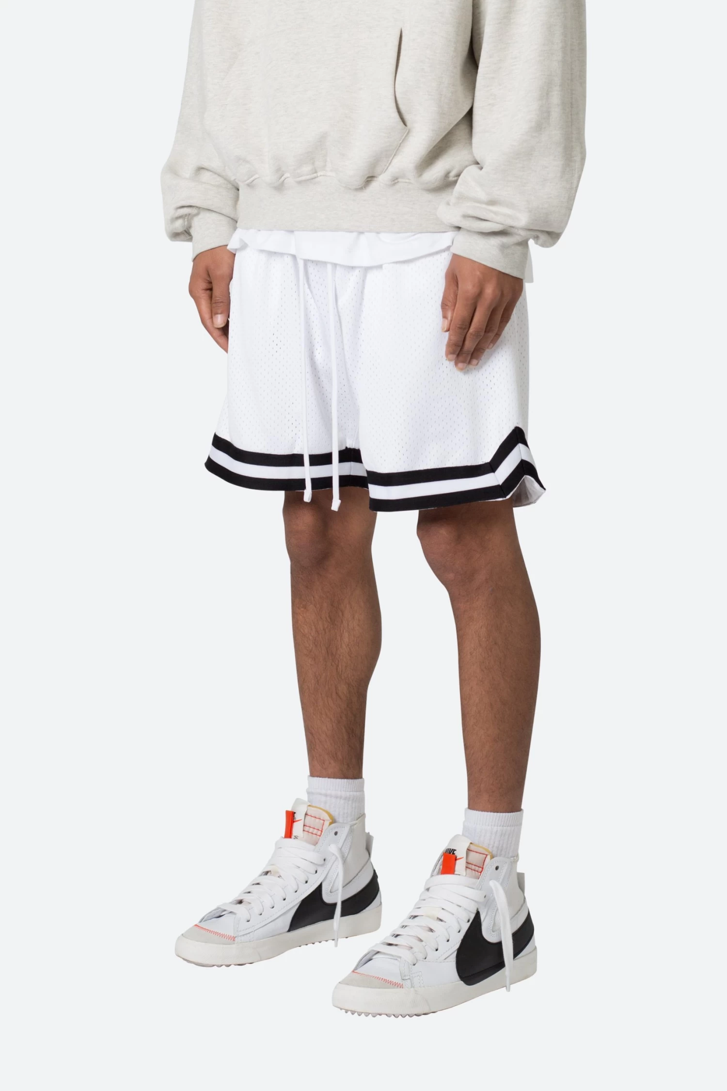 Basic Basketball Shorts - White/Black 6 Basic Basketball Shorts - White/Black - Image 4