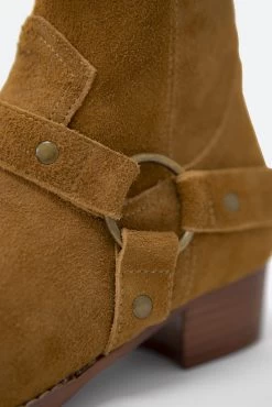 Harness Chelsea Boot - Brown 18 Harness Chelsea Boot - Brown -clothing Harness Chelsea Boot Brown 6